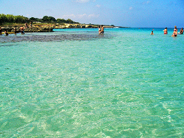 Vacanze 2011 in Puglia nel Salento: offerta viaggio 7 notti a Torre Rinalda. Dal 29 Maggio al 12 Giugno 2011