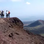 Itinerario di viaggio in Sicilia: l' Etna (Catania). Vacanze, escursioni, parapendio e il parco fluviale di Alcantara