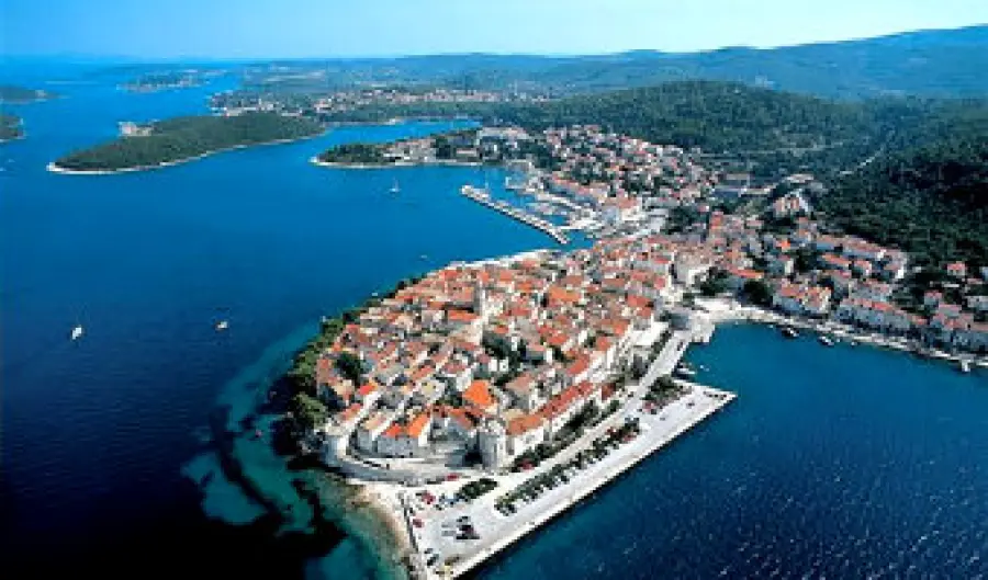 Nuovi collegamenti Italia-Croazia: navi dal Porto Turistico di Rodi Garganico per Korcula (Croazia)