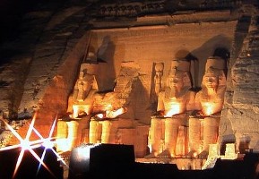 Offerta viaggio Luglio 2010: vacanza in Crociera sul Nilo 8 giorni e 7 notti con partenza il 5 Luglio 2010 da Roma