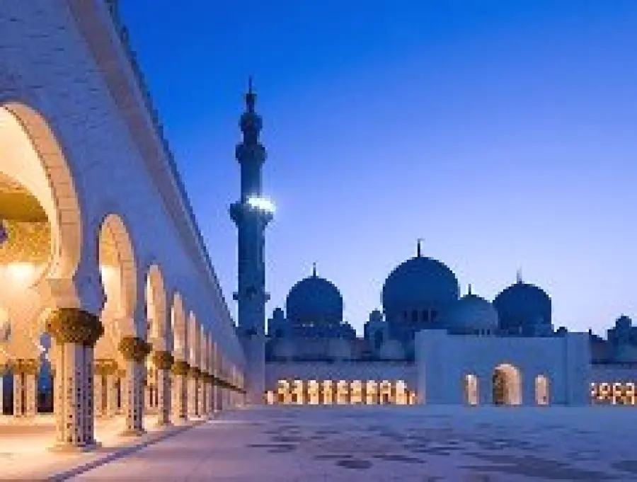 Vacanze ad Abu Dhabi: la moschea Zayed e l' oasi di Al Ain - Offerte Viaggio Abu Dhabi Emirati Arabi Uniti