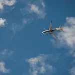 Viaggiare in aereo in gravidanza: regole e certificati