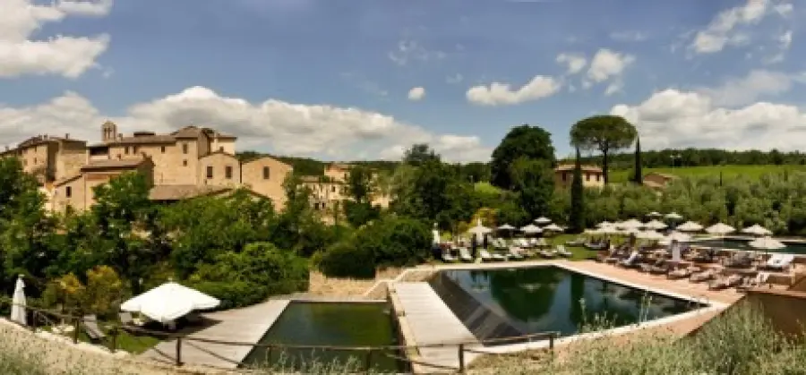 Week end benessere in Toscana a Castel Monastero (Siena): cure mirate dimagranti