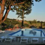 Ancona-Riviera del Conero: agriturismo con piscina vicino al mare Poggio agli Ulivi