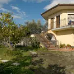 Agriturismo biologico dell' Etna a Trecastagni (Catania). Vacanze in Sicilia in agriturismo