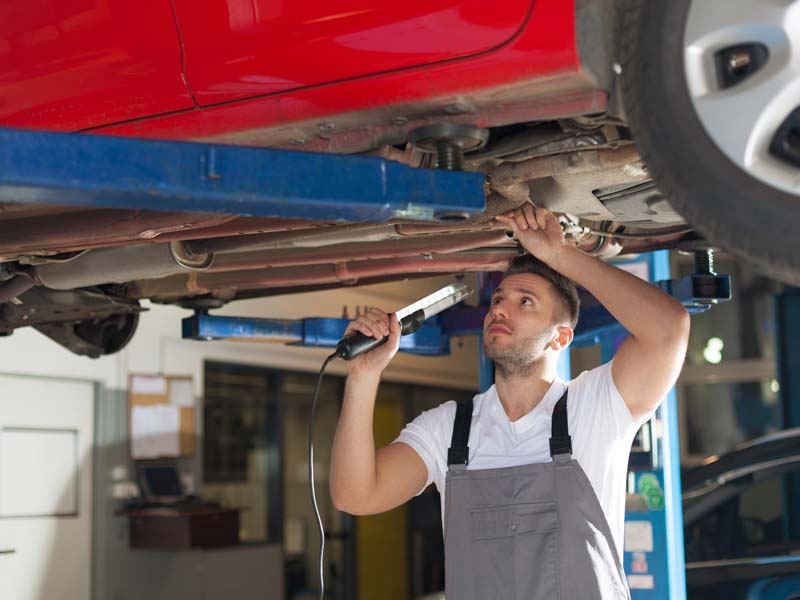 Revisione dell’auto: ogni quanto farla, perché è utile e interventi preventivi