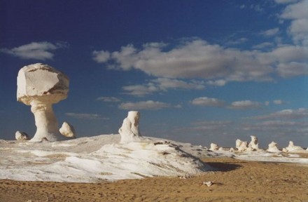 Egitto-Tour nel Deserto Bianco egiziano tra le oasi di Bahariya e Farafra