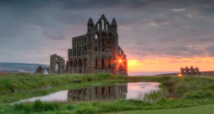 Inghilterra-costa dello Yorkshire: Abbazia di Whitby del romanzo Dracula di Bram Stoker