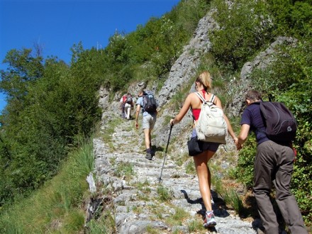 Trekking: percorsi guidati sull' Appennino. Vacanze in montagna e nuove esperienze di viaggio