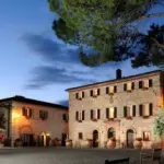 Toscana-Vacanze Benessere al Borgo San Felice: vinoterapia nel centro benessere Spa