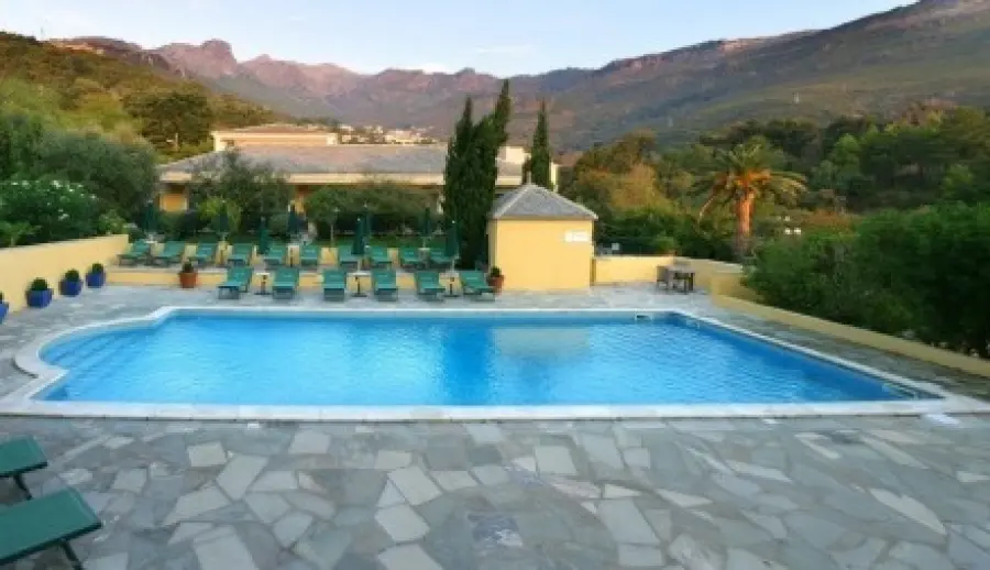Vacanze in Corsica ad Erbalunga: hotel Castel Brando per il soggiorno in Corsica