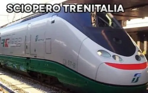 Aprile 2013-Sciopero ferrovie Trenitalia 12 Aprile 2013. Sciopero treni di 8 ore