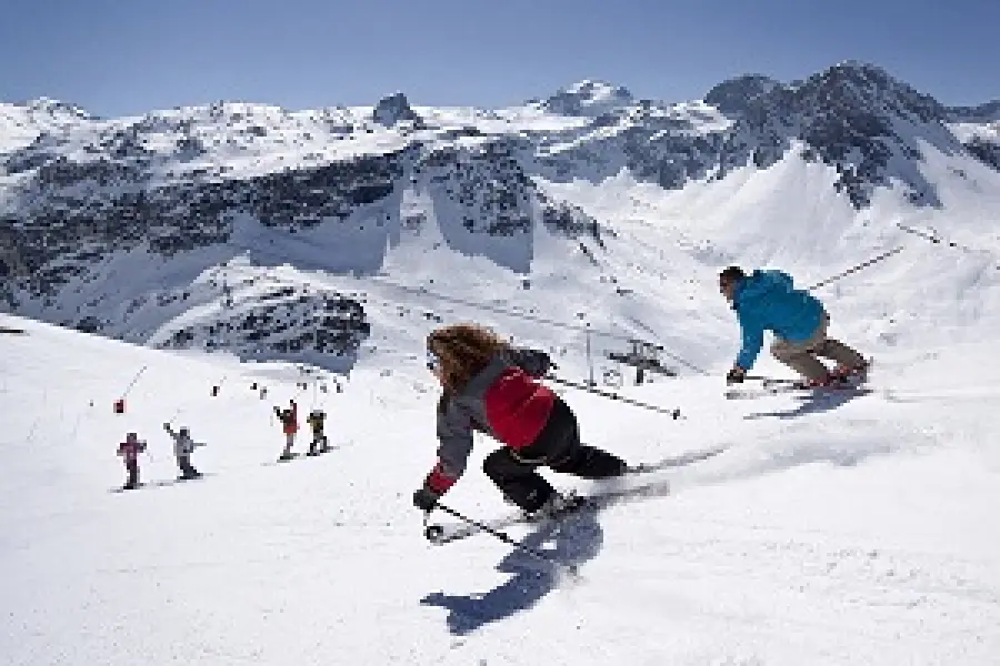Francia: settimana bianca Tignes. Sciare tutto l' anno sul ghiacciaio La Grande Motte