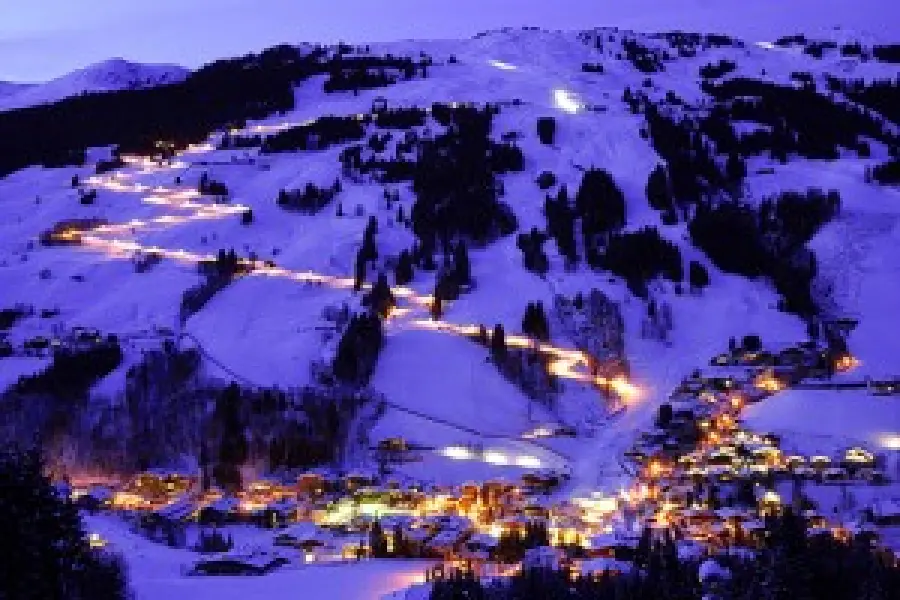 Settimana bianca in Austria a Saalbach: piste da sci, escursioni e vita notturna