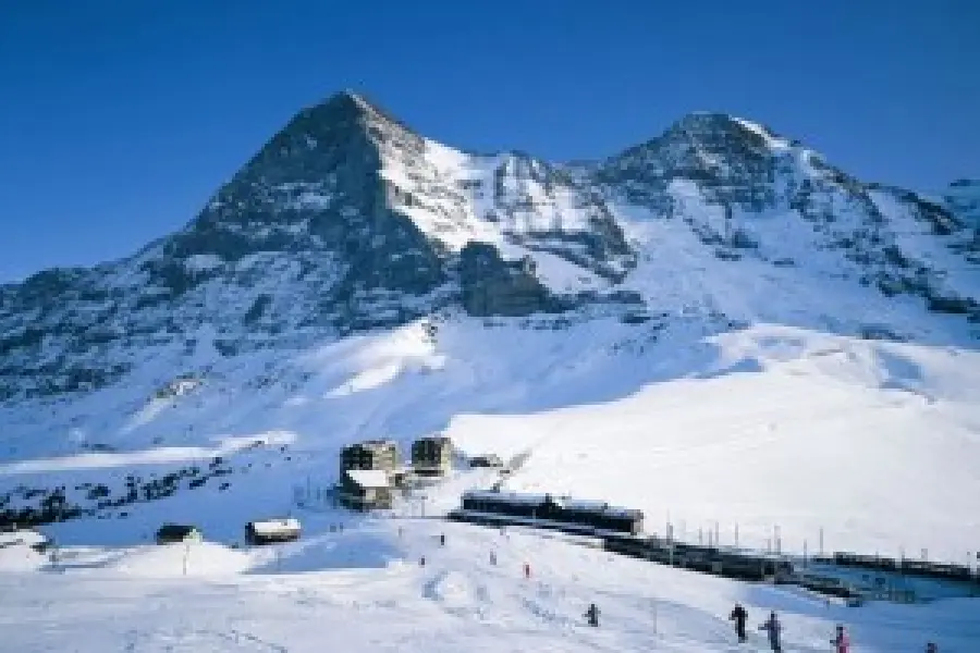 Vacanza invernale in Svizzera a Grindelwald: piste da sci e sport invernali