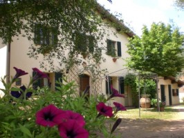 Idee viaggio San Valentino: week end in Umbria a Montefalco (Perugia) e Foligno