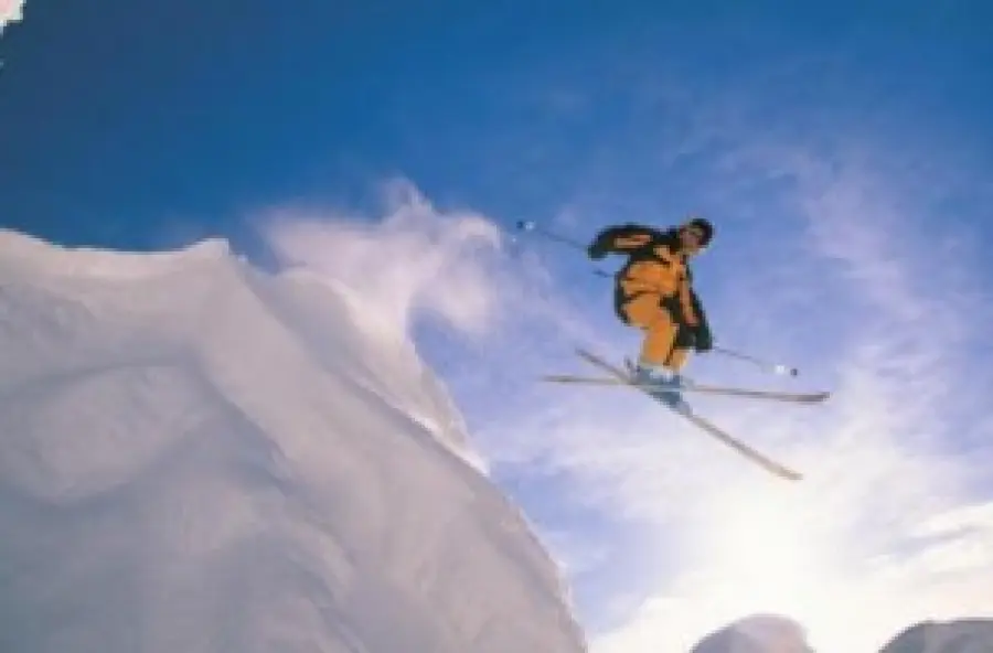 Abruzzo-Settimana bianca economica a Pescasseroli (L' Aquila): piste da sci e hotel