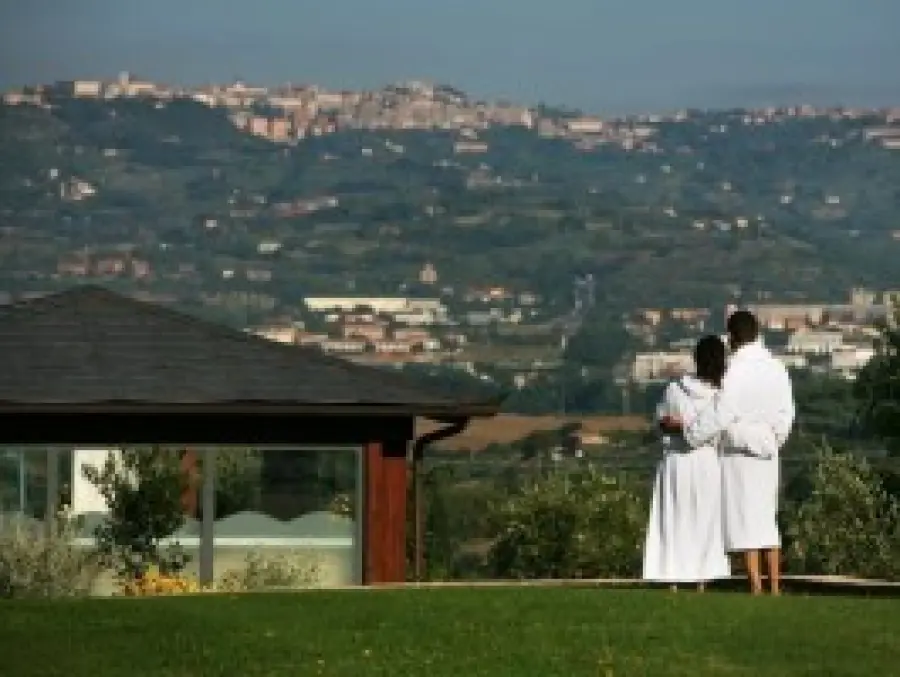 Umbria: week end benessere al Borgobrufa Spa Resort. Vacanze benessere provincia di Perugia