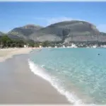 Guida vacanza a Mondello (Sicilia): cosa vedere, spiagge di Mondello e riserve naturali
