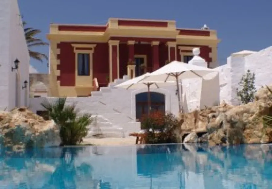 Vacanza benessere a Monopoli (Bari-Puglia) alla Masseria Donnaloia: mare e centro benessere