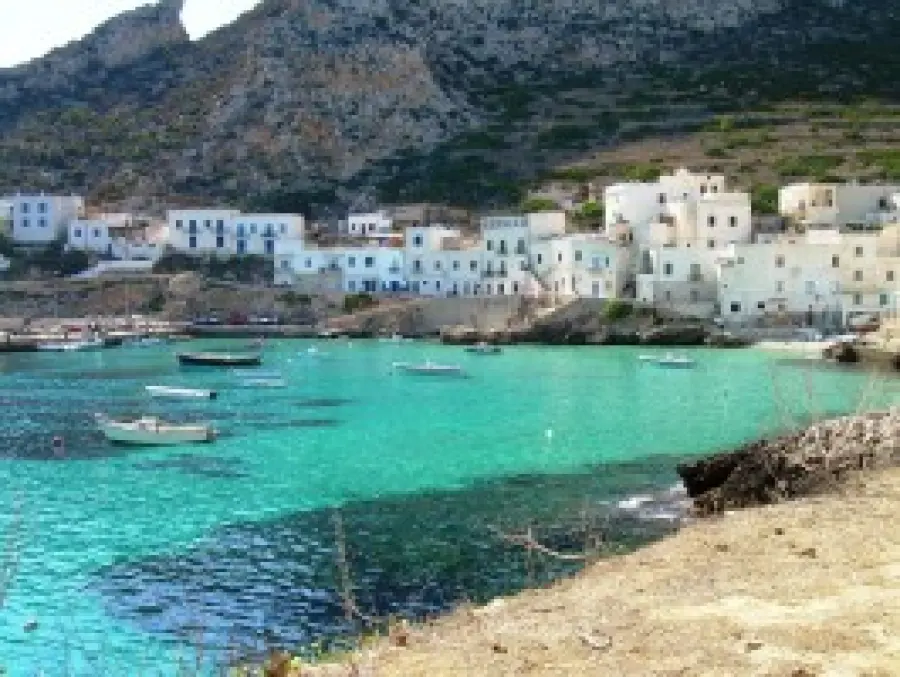 Vacanza al mare a Favignana (isole Egadi-Sicilia): Albergo Egadi di Favignana 