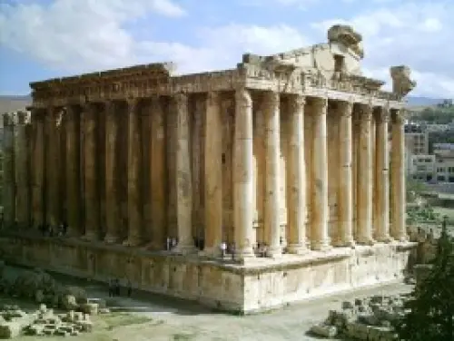 Viaggio in Libano (Asia) al sito archeologico di Baalbek: i templi romani