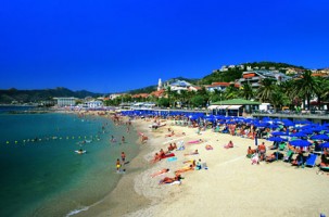 Spiagge libere della Liguria (Savona-Riviera di Ponente): vacanze al mare in Liguria