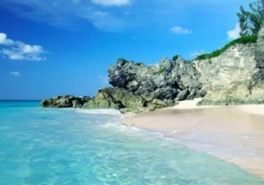 Vacanze al mare alle Bermuda: le spiagge e i siti di interesse storico e archeologico delle Bermuda