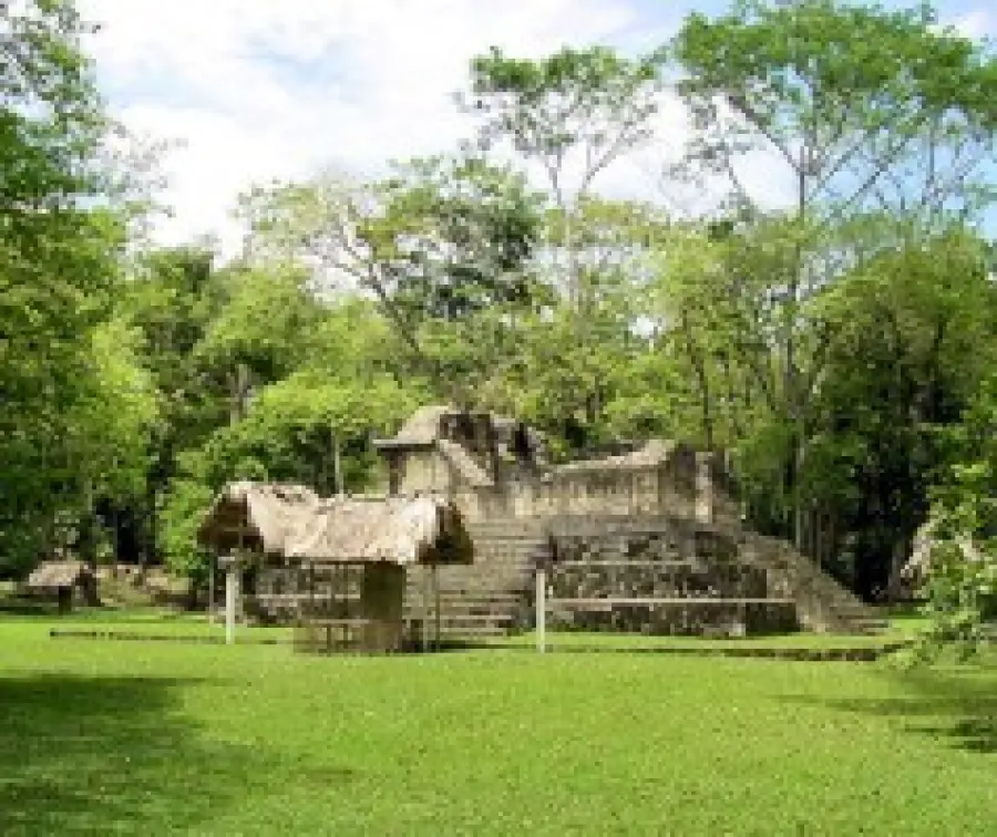 Viaggio in Guatemala (Centro America): il sito archeologico di Ceibal - Guida vacanza in Guatemala 
