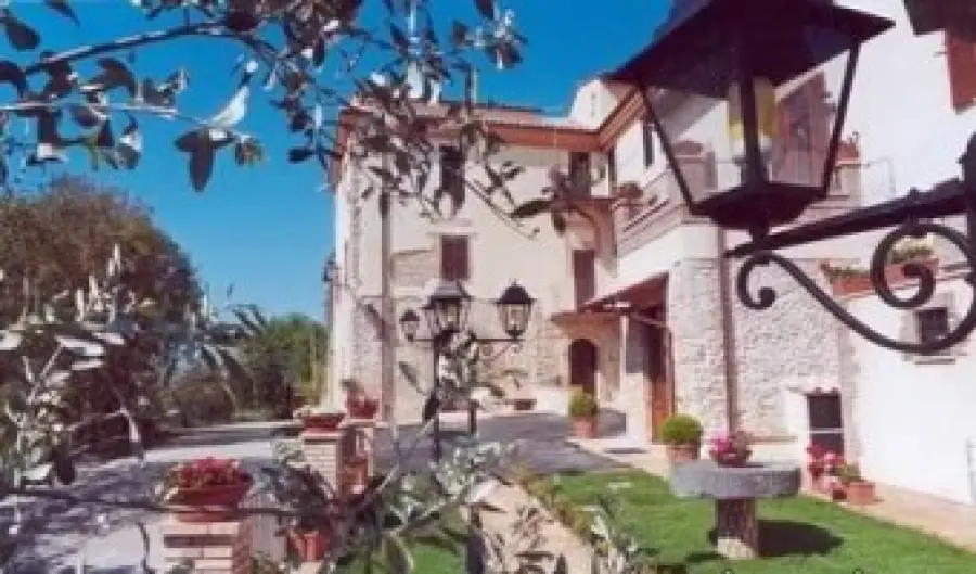 Vacanza low cost economica in Lazio all' Agriturismo Santo Pietro (Coltodino-Fara Sabina-Rieti)