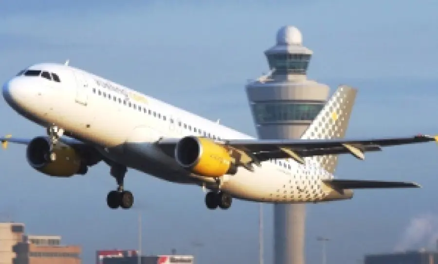 Voli low cost Firenze-Barcellona, Firenze-Parigi e Firenze-Madrid con Vueling dal 25 Marzo 2012