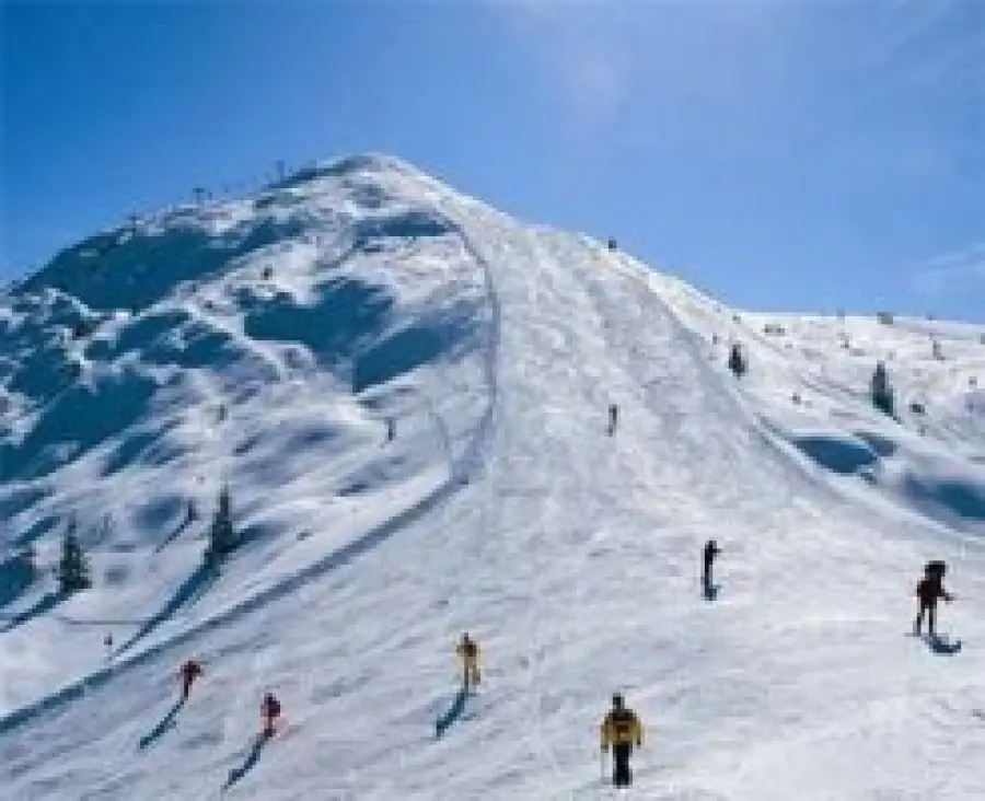 Vacanze sulla neve ad Andalo (Trentino Alto Adige) e vacanze benessere al centro AcquaIN 