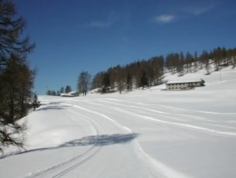 Sciare a Brusson (vacanze in Valle d' Aosta): sci di fondo, piste da discesa e sci alpinismo a Brusson