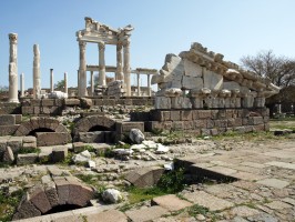 Viaggio in Turchia: Pergamo-Troia-Efeso-Priene-Mileto-Trebisonda-Sumela-Ankara-Cappadocia