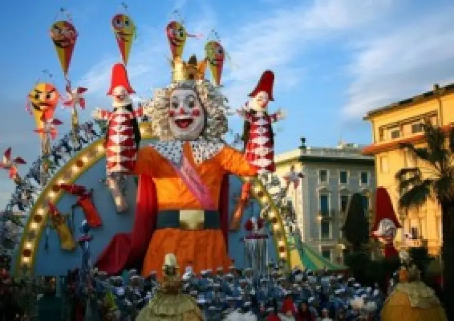 Carnevale di Viareggio 2012: programma eventi dal 4 Febbraio 2012 al 3 Marzo 2012