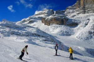 Vacanze sulla neve a Cortina d' Ampezzo: le piste da sci in Tofana, Cortina Cube e Cinque Torri
