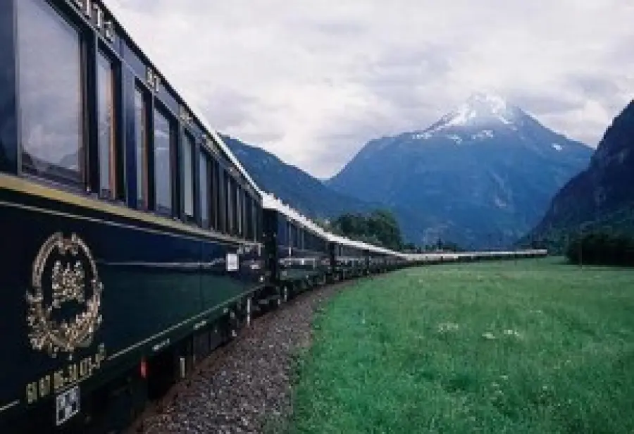 Viaggio in Europa sul treno Orient Express: Parigi, Venezia, Praga, Vienna, Budapest, Istanbul