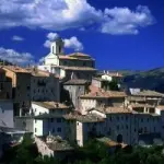 Guida viaggio in Valnerina (Umbria): Preci, Norcia, Cascia, Poggiodomo, Vallo di Nera, Cerreto di Spoleto