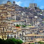 Borghi in Calabria: Morano Calabro e Cleto (Cosenza), Badolato (Catanzaro), Gerace (Reggio Calabria)