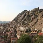 Borghi della Basilicata: Pietrapertosa, Acerenza e Guardia Perticara (Potenza), Tursi (Matera)